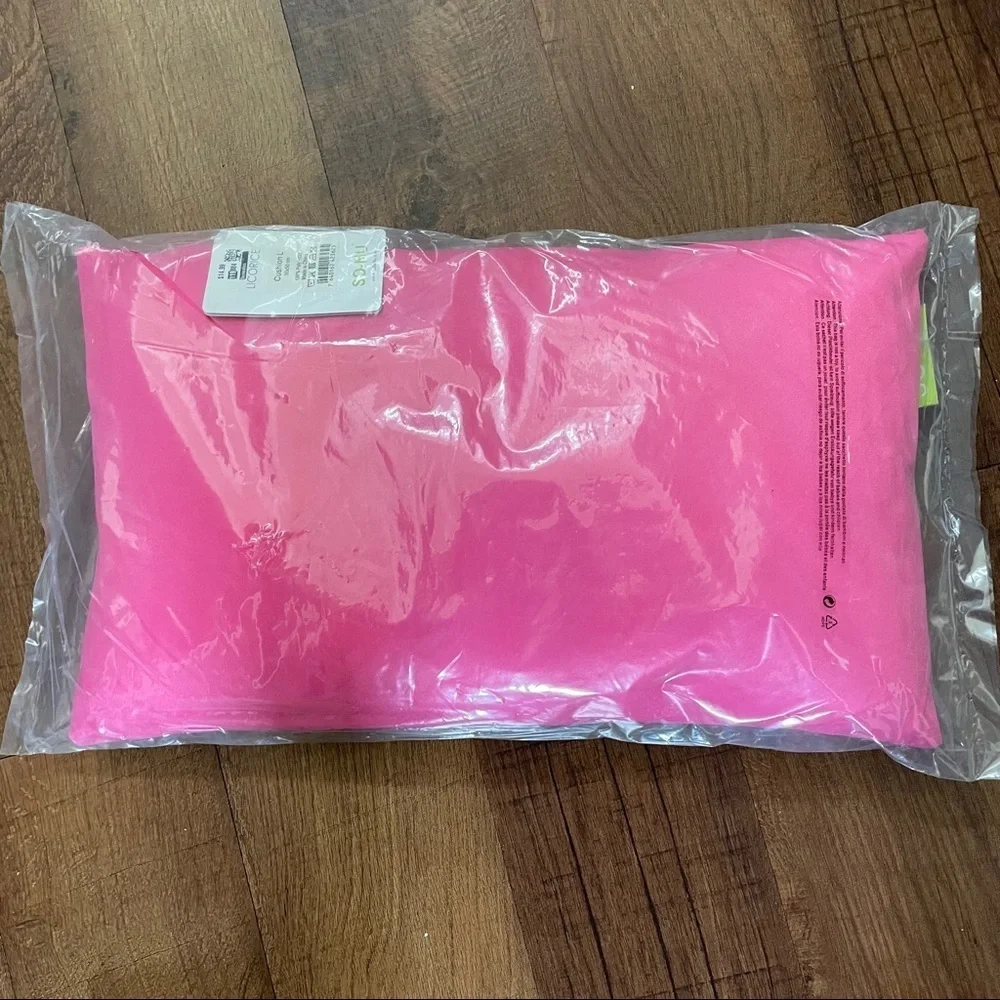 NWT So-Nu licorice pillow multicolored 11”x19” rectangular
